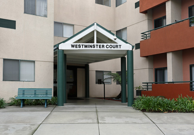 Westminster Court in Bell Gardens, CA - Building Photo - Building Photo