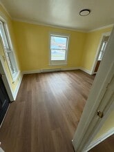 1806 Poplar St in Erie, PA - Building Photo - Building Photo