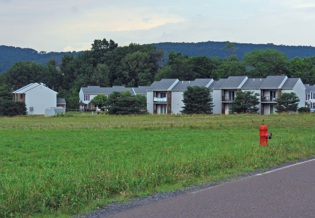 Valley Place in Elysburg, PA - Building Photo