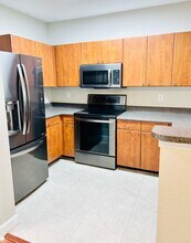 204 E South St in Orlando, FL - Foto de edificio - Building Photo