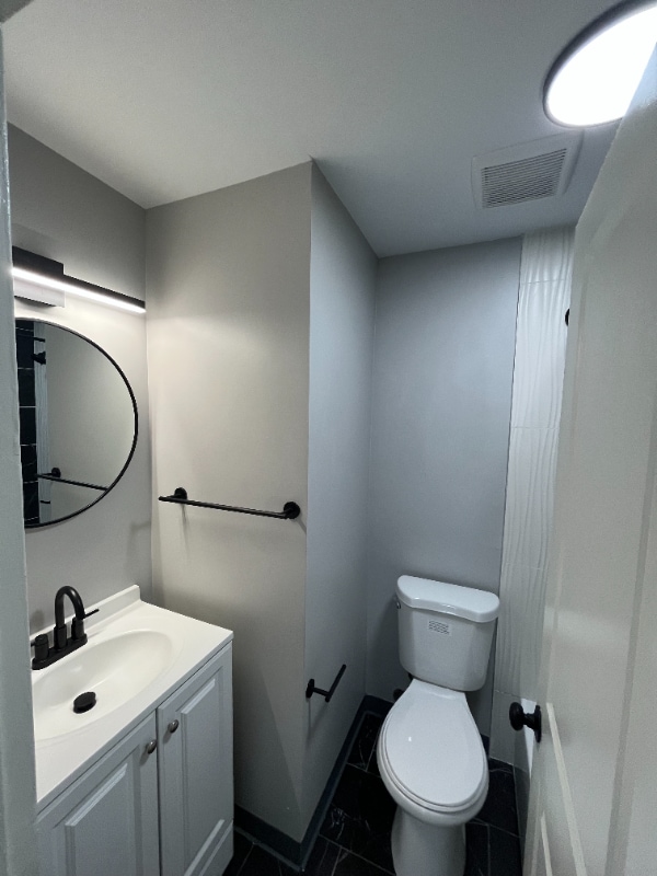 31 Gillett St, Unit 105 in Hartford, CT - Building Photo - Building Photo