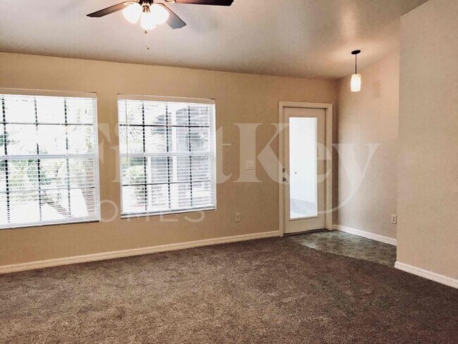 3240 Alesio Ave in North Port, FL - Building Photo - Building Photo