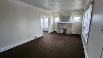 4646 Blythin Rd in Garfield Heights, OH - Building Photo - Building Photo