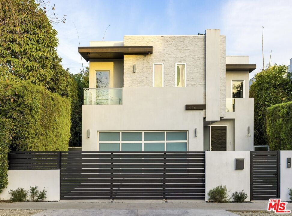 446 Orlando Ave in West Hollywood, CA - Building Photo