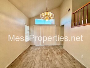 12914 Tiburon Dr in Victorville, CA - Building Photo - Building Photo