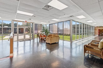 Bayside Village Senior Apartments in Pascagoula, MS - Foto de edificio - Interior Photo