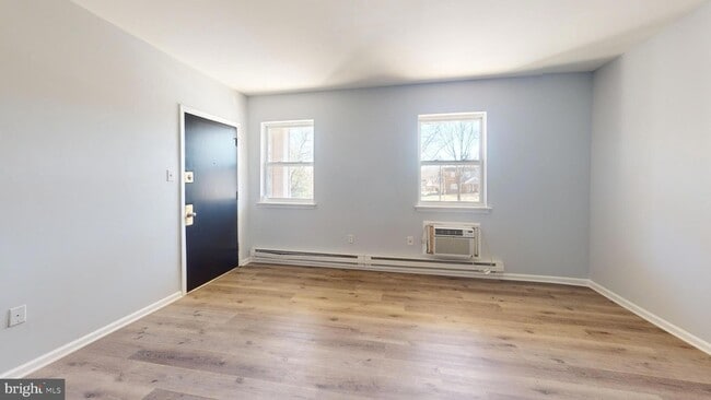 758-758 E 25th St, Unit B18 in Chester, PA - Building Photo - Building Photo