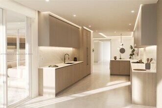 765 Crandon Blvd, Unit # 407 in Key Biscayne, FL - Building Photo - Building Photo