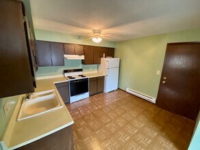 2825 31st St S, Unit 3 in La crosse, WI - Building Photo - Building Photo
