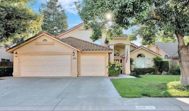 property at 3337 Lakens Harbor