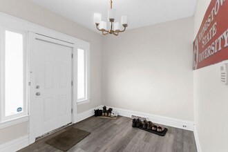 826 Michigan Ave in Youngstown, OH - Building Photo - Building Photo