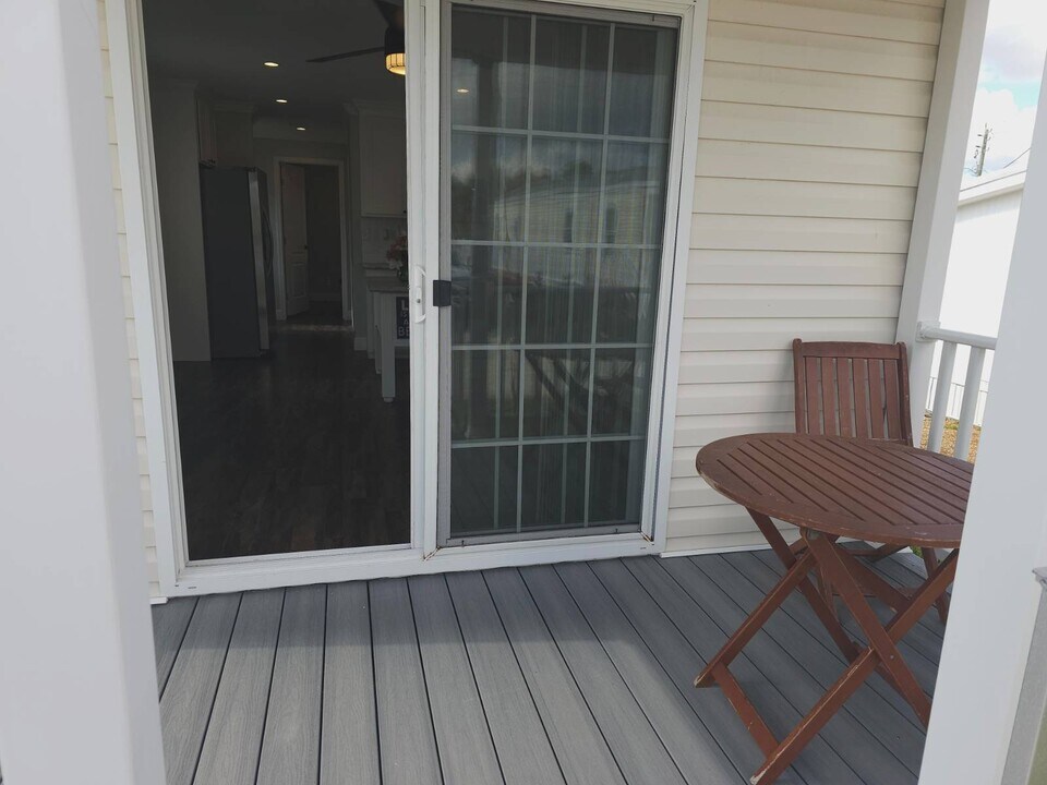 200 S Banana River Dr in Merritt Island, FL - Building Photo