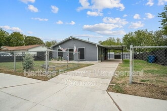 6022 Castle Vw Dr in San Antonio, TX - Building Photo - Building Photo