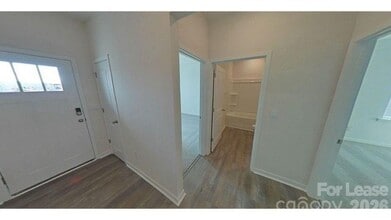 1421 6th St NE in Hickory, NC - Building Photo - Building Photo