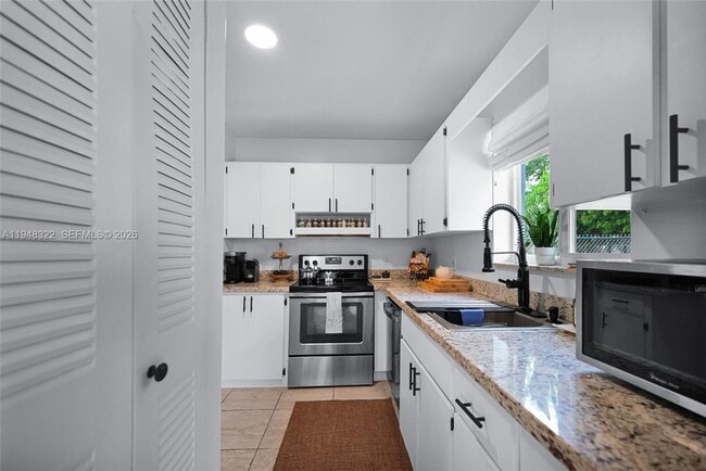 8780 SW 200th Terrace in Cutler Bay, FL - Building Photo - Building Photo