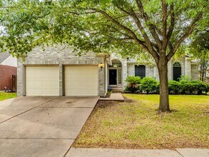 12525 Wethersby Way in Austin, TX - Foto de edificio - Building Photo