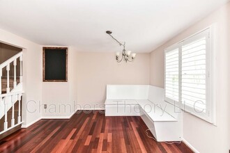 1549 Twisted Oak Dr in Reston, VA - Building Photo - Building Photo