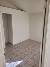 910 Destello Rd in El Paso, TX - Building Photo - Building Photo