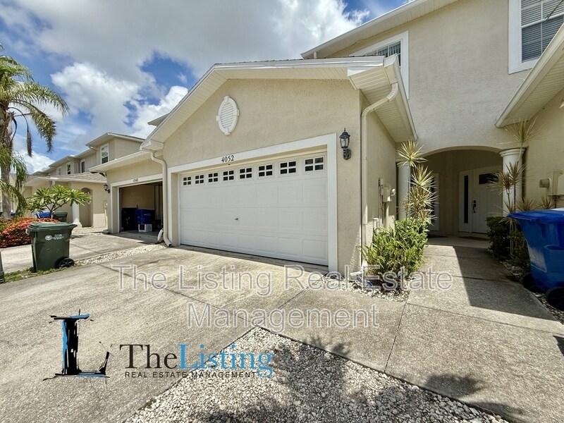 4052 Alan Dr in Largo, FL - Building Photo