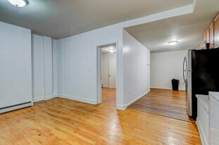 77 Wallis Ave in Jersey City, NJ - Building Photo