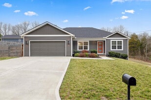 5009 Spring Creek Rd in Knoxville, TN - Building Photo