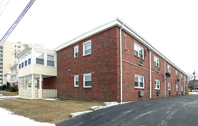 Franklin Arms in Asbury Park, NJ - Foto de edificio - Building Photo