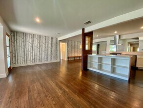 6202 Wynona Ave in Austin, TX - Building Photo - Building Photo