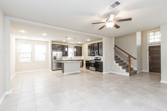 29841 Woodsons Edge Way in Spring, TX - Foto de edificio - Building Photo