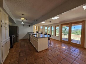 8 Ute Ln in Santa Fe, NM - Building Photo - Building Photo