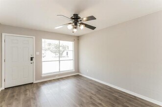 224 Woodgrove St in Mesquite, TX - Building Photo - Building Photo