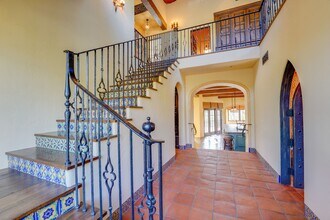 5680 Waverly Ave in La Jolla, CA - Building Photo - Building Photo