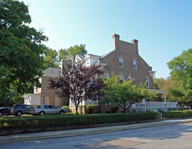 840 N Fountain Ave in Springfield, OH - Building Photo - Building Photo