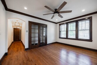 6411 N Talman Ave, Unit 301 in Chicago, IL - Building Photo - Building Photo