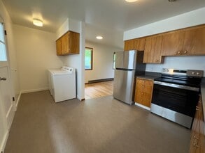 3726 SE 13th Ave in Portland, OR - Building Photo - Building Photo