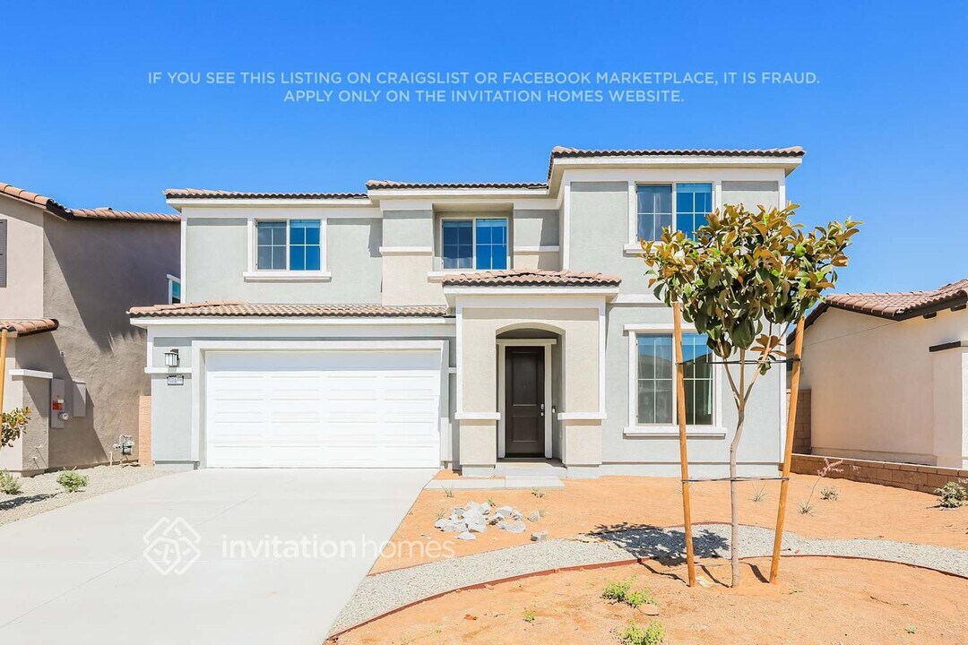 27170 Goldstone Dr in Menifee, CA - Building Photo