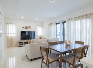 1184 NW 2nd Ln in Florida City, FL - Building Photo - Building Photo