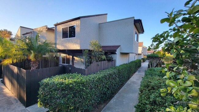 9505 Easter Way, Unit 8