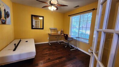 9439 Blue Jay Way in Irving, TX - Building Photo - Building Photo