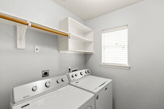 3403 Cypress Village Dr in Pearland, TX - Building Photo - Building Photo