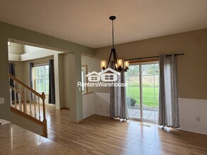 1875 Wildflower Ct in St. Paul, MN - Building Photo - Building Photo