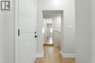 929 Upper Ottawa St in Hamilton, ON - Building Photo - Building Photo