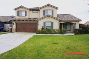 9105 Rockaway Beach Ct in Bakersfield, CA - Building Photo