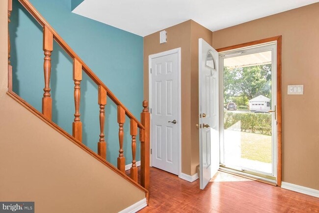 property at 1466 Bluejay Rd