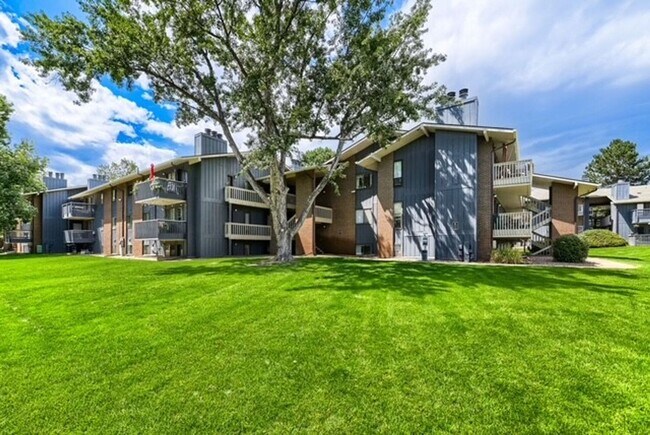property at 2800 Kalmia Ave