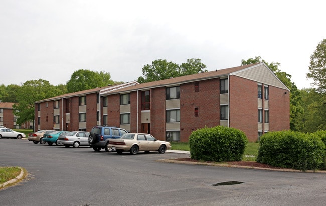 Perrywood Garden Apartments in Aberdeen, MD - Foto de edificio - Building Photo
