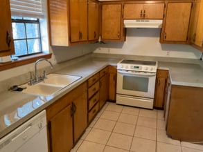 5221 Kingston Dr in Wichita Falls, TX - Foto de edificio - Building Photo
