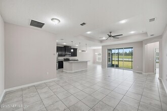 187 S Coopers Hawk Way in Palm Coast, FL - Building Photo - Building Photo