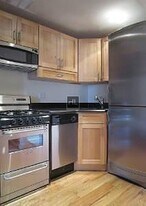 East 5th Street, Unit A in New York, NY - Building Photo