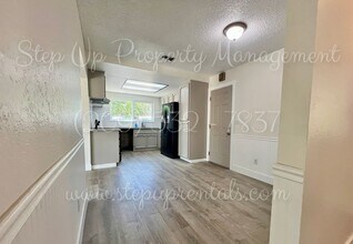 1427 Calgary Ct in Oakdale, CA - Building Photo - Building Photo
