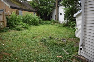 24 Custer St in Buffalo, NY - Building Photo - Building Photo